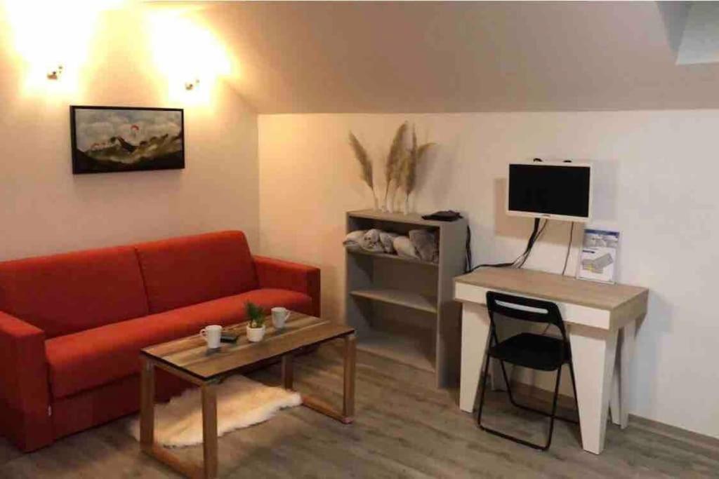 Au Bout Du Bois Piscine Sauna Hammam Accessible En Saison Et Le Logement Accessible Toute L Annee Les Deserts  Ngoại thất bức ảnh